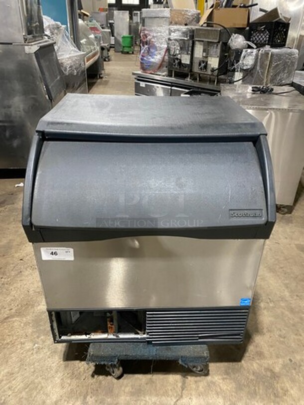 Scotsman Commercial Undercounter Ice Maker Machine! All Stainless Steel! Model: CU3030MA1A SN: 13041320011085 115V 60HZ 1 Phase