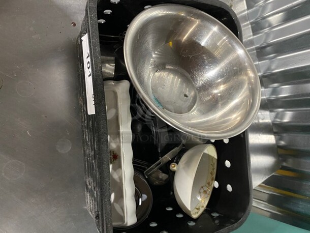 ALL ONE MONEY! Assorted Kitchen Utensils!  - Image 2 of 11