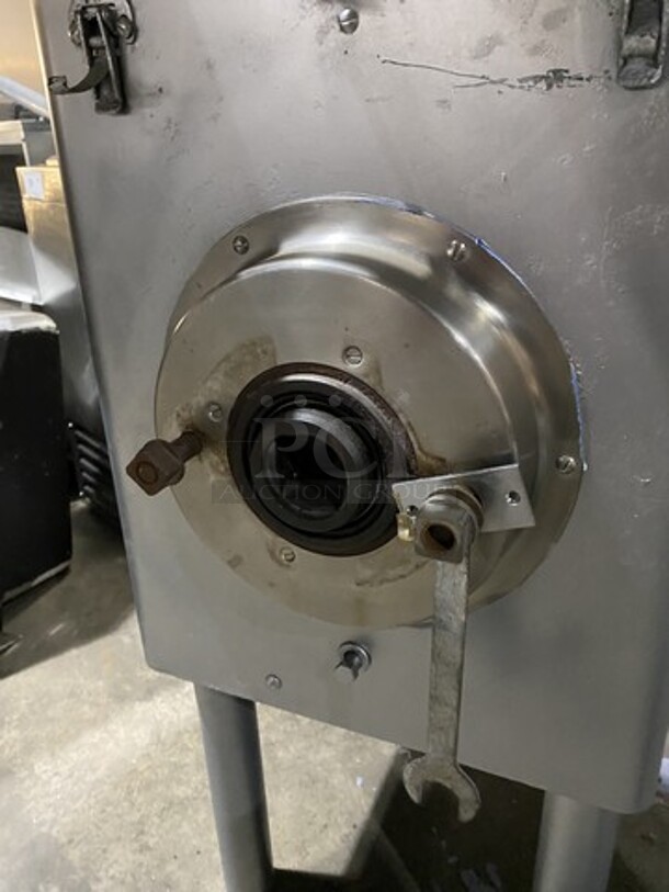 Hobart Heavy Duty Commercial Floor Style Meat Grinder! Model 4046! 208V 3 Phase! On Legs!  - Image 6 of 8