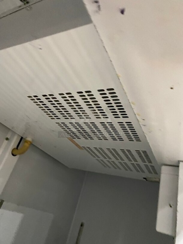 Artic Air Commercial 2 Door Reach In Refrigerator! All Stainless Steel! With Poly Coated Racks! 115V! Model: AR49E SN: 5030702! - Image 7 of 9