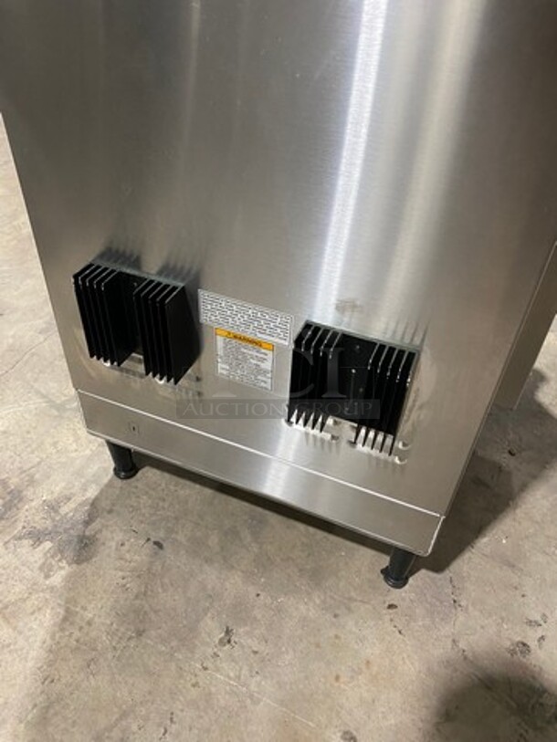 Bunn Commercial Countertop Dual Coffee Brewing Machine! All Stainless Steel! On Small Legs! Model: DUALSHDBC SN: DUAL111224 120/208V 60HZ 1 Phase - Image 9 of 11