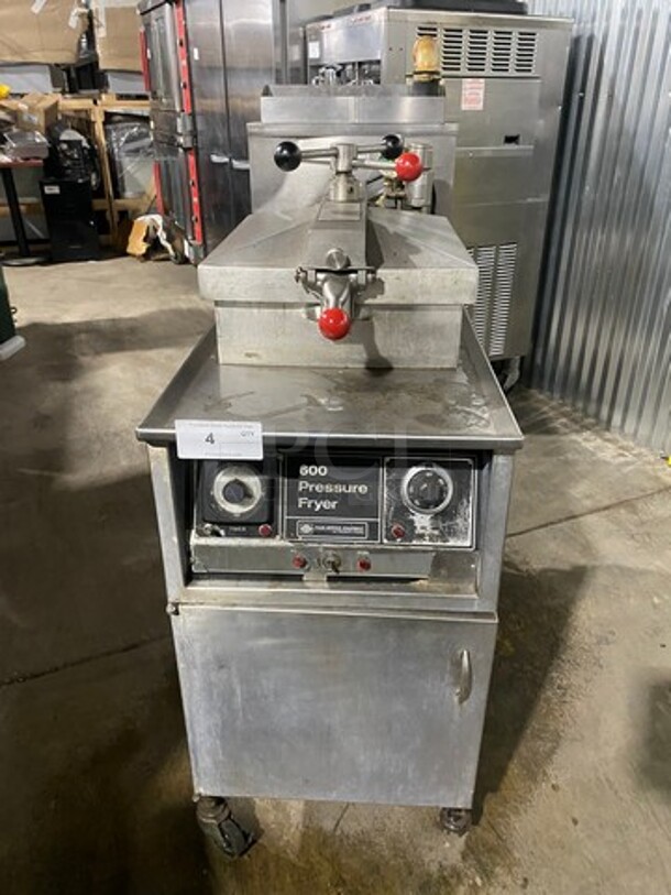 Henny Penny Commercial Electric Powered Pressure Fryer! All Stainless Steel! On Casters! Model: 600