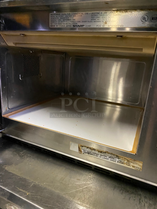 Sharp Commercial Countertop Microwave Oven! All Stainless Steel! Model: R23GT SN:02832 208/230V 60HZ 1 Phase - Image 5 of 8