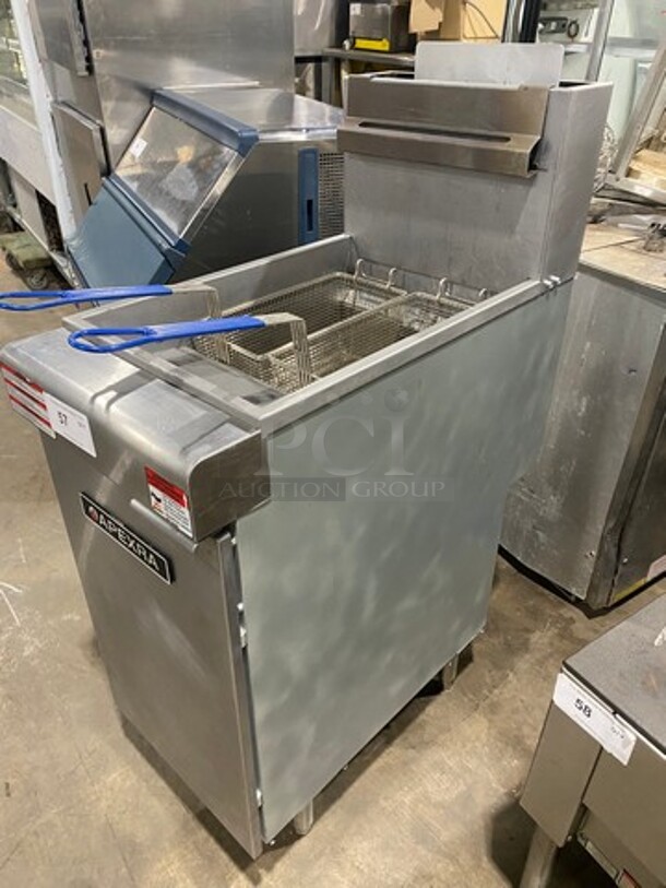 Apexra Commercial Natural Gas Powered Deep Fat Fryer! With 2 Metal Frying Baskets! All Stainless Steel! On Legs! Model: APX340N - Image 2 of 9