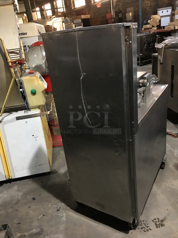 GREAT! Henny Penny Electric Powered KFC EDITION Pressure Fryer! With Oil Filter System! With Auto Lift Tray Holder! All Stainless Steel! On Commercial Casters! - Image 4 of 9