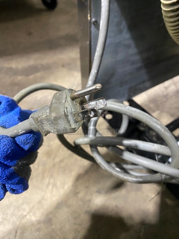 Turbo Air Commercial Single Door Reach In Refrigerator! All Stainless Steel! On Casters! Model: TSR23SD SN: DR23208043 115V 60HZ 1 Phase - Image 9 of 9