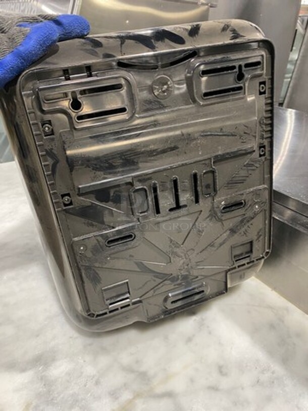 Tork Wall Mount Paper Towel Dispenser! - Image 4 of 6