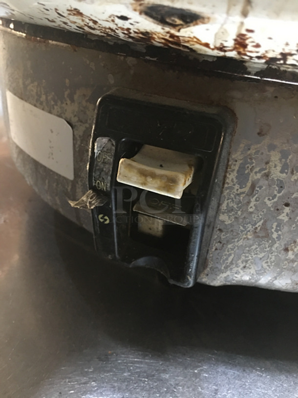 Paloma Natural Gas Powered Countertop Commercial Rice Cooker! With 2 Side Handles! With Stainless Steel Lid! - Image 5 of 6