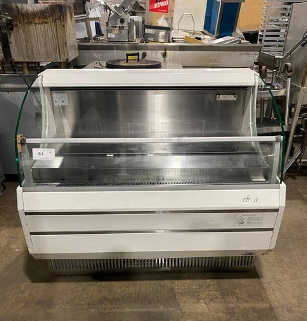 Turbo Air Commercial Refrigerated Grab-N-Go Open Case Merchandiser! With View Through Sides! MODEL TOM50SW SN: TMS50199024 120V 1PH  - Image 1 of 7