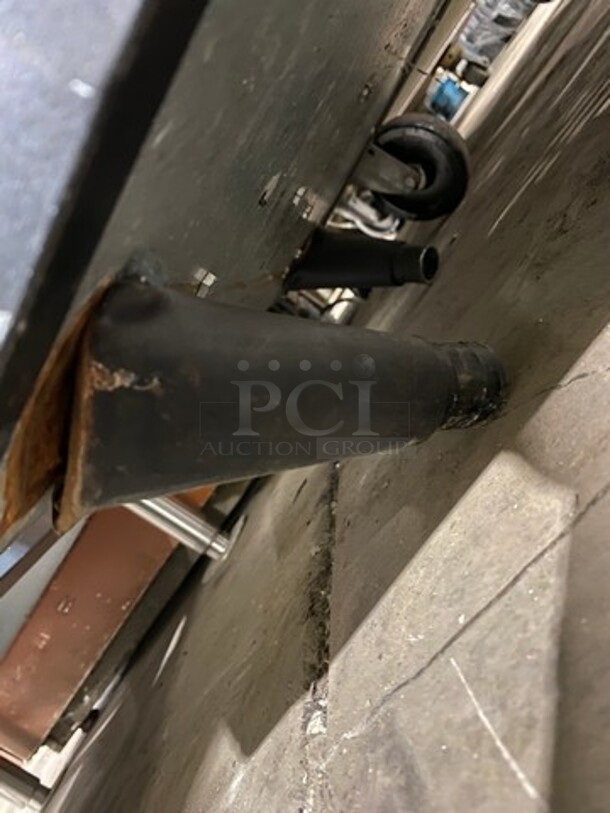 Southbend Commercial Natural Gas Powered 6 Burner Stove! With Raised Back Splash! With Oven Underneath! All Stainless Steel! On Casters! - Image 11 of 11