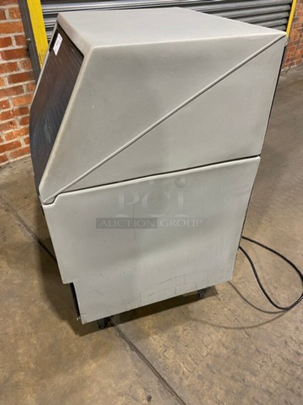 Scotsman Commercial Undercounter Ice Maker Machine! On Legs! Model: SCE170A1H SN: 07101320017405 115V 60HZ 1 Phase - Image 2 of 10