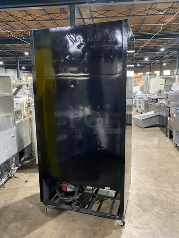 True Commercial 2 Sliding Door Reach In Refrigerator Merchandiser! With View Through Doors! With Poly Coated Racks! Model: GDM33 SN: 13193941 115V 60HZ 1 Phase - Image 2 of 8