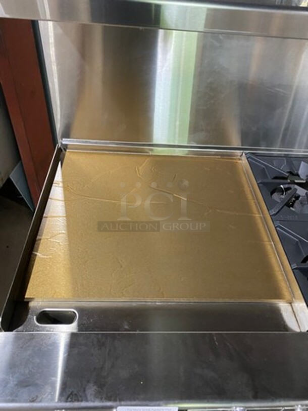 AWESOME! NEW! Migali Commercial Natural Gas Powered 4 Burner Stove With Flat Griddle! Flat Griddle Has Side Splashes! With Raised Back Splash And Salamander Shelf! With 2 Oven Underneath! Metal Oven Racks! All Stainless Steel! On Casters! Model: CRO424GLNG SN: NGUSB100321071000920017 - Image 5 of 12