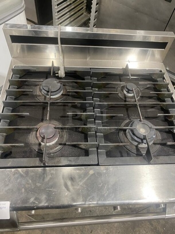 Electrolux 4 Burner Stove! With Back Splash! With Oven Underneath! Metal Oven Racks! All Stainless Steel! Model: E30GF74HPS1 SN: NF83812153 - Image 7 of 12
