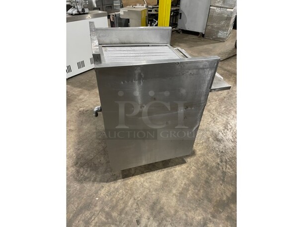 NICE! MagiKitch'N Commercial Natural Gas Powered Char Broiler Grill! With Back & Side Splashes! On Casters! - Image 4 of 7