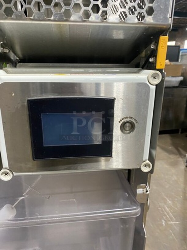 NICE! JUICERNET FRESH'N SQUEEZE MULTI-FRUIT JUICER Juice Machine!  Model 2GENNFJ Serial 83009311 110V/60Hz/1 Phase - Image 5 of 6
