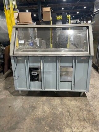 Duke SUB-CP-TC60 M Stainless Steel Commercial Subway Sandwich Make Line Prep Table w/ Sneeze Guard. 120 Volts, 1 Phase.