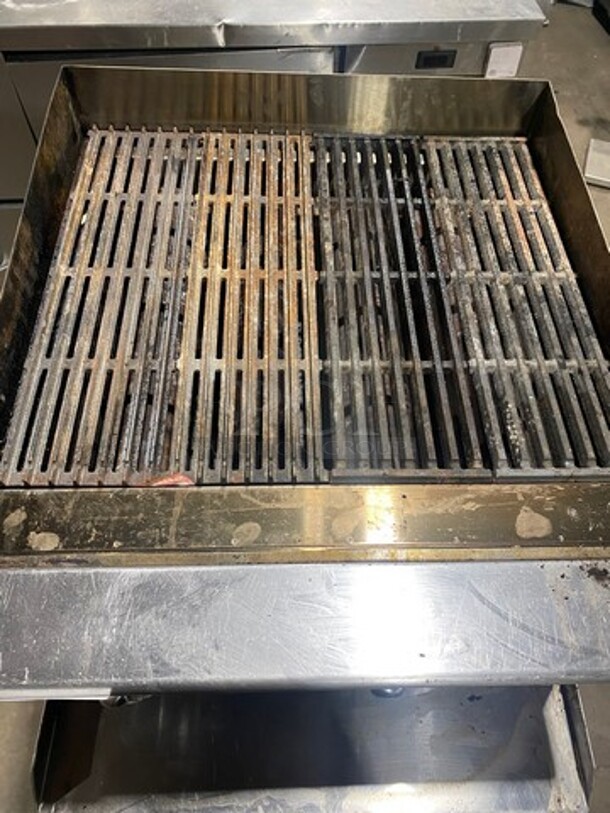 LATE MODEL! 2022 Cook Rite Commercial Countertop Natural Gas Powered Char Broiler Grill! With Back & Side Splashes! On Commercial Equipment Stand! All Stainless Steel! With Underneath Storage Space! Model ATRC24 Serial ATRC24AUS100322070800C40027! On Legs! - Image 5 of 9
