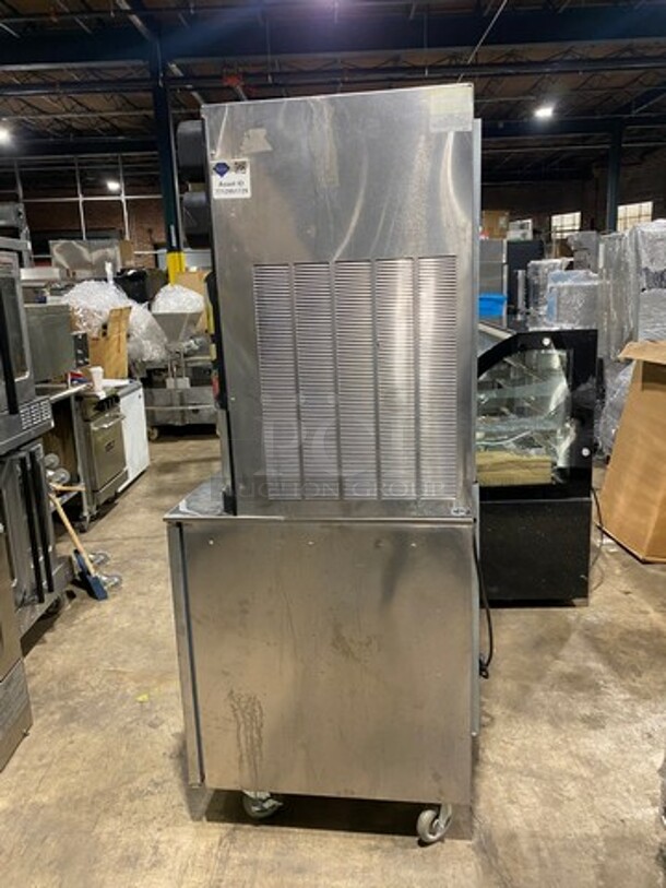 AMAZING! Manitowoc Multiplex Smoothie Workstation! On Single Door Undercounter Cooler! With Poly Bins! All Stainless Steel! On Casters! Model: MB81 SN: 1701150000857 115V 60HZ 1 Phase - Image 3 of 8