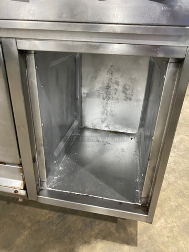 Garland Commercial Gas Powered 8 Burner Stove! With Raised Back Splash And Salamander! With Oven Underneath! All Stainless Steel! On Casters! - Image 8 of 11