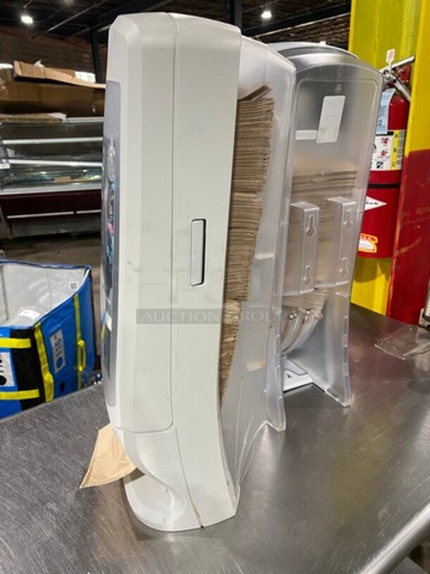 Tork Countertop Napkin Dispenser! 2x Your Bid! - Image 4 of 6
