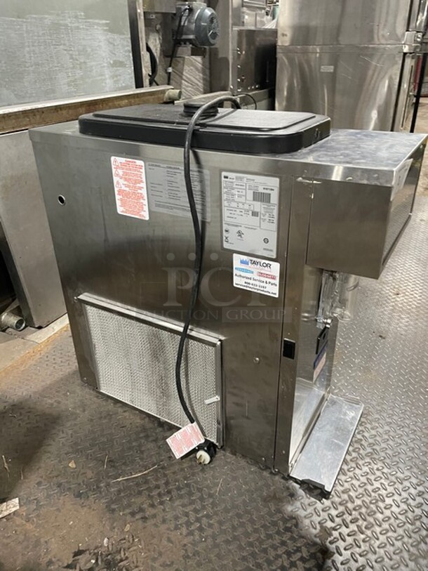 Nice! Taylor Crown Counter Top Slush/Coolata/Margarita Machine All Stainless Steel! Model 428-12 Serial N1071384! 115v 60hz - Image 3 of 12