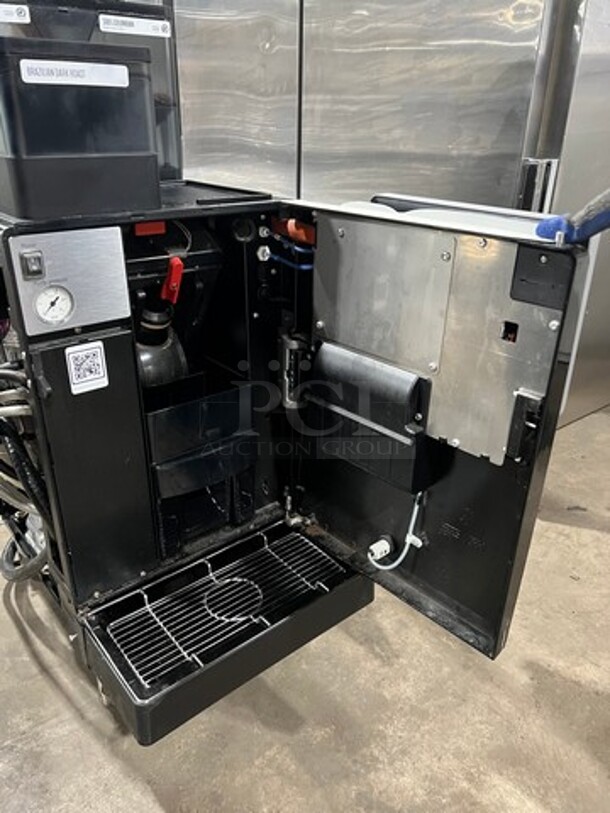 Franke Commercial Counter Top Coffee Maker Machine! With Digital Controls! On Small Legs! Model fcs4050 Sn:3400000082143 200-220V  - Image 7 of 10