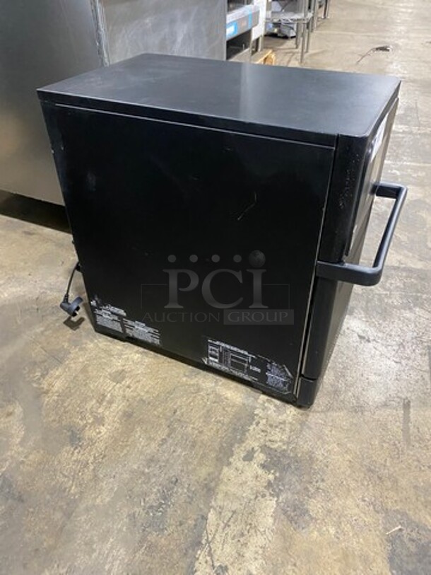 WOW! Merrychef Commercial Countertop Rapid Cook Oven! Model: EIKONE2S SN: 2011213091854 208/240V - Image 3 of 8