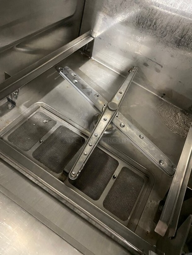 Hobart Commercial Under The Counter Heavy Duty Dishwasher! All Stainless Steel! Model: LX30H 120/240V 60HZ 1 Phase! - Image 5 of 8