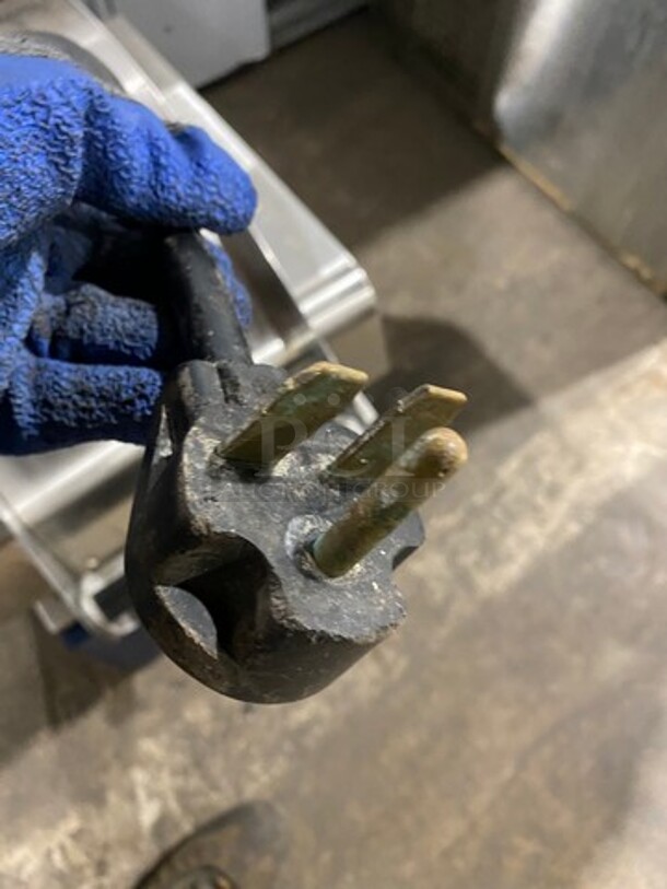 LATE MODEL! 2017 Electrolux Commercial Countertop Electric Powered Panini Flat Press! With Digital Controls! Stainless Steel Body! On Small Legs! Model: HSPPA1 SN: 70410034 208V 60HZ 1 Phase! Working When Removed!  - Image 9 of 9