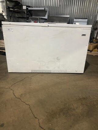 Commercial Reach Down Chest Freezer/ Cooler! With Hinged Top Lid! Model: CFC162QWA SN: WB44954512 115V 60HZ 1 Phase