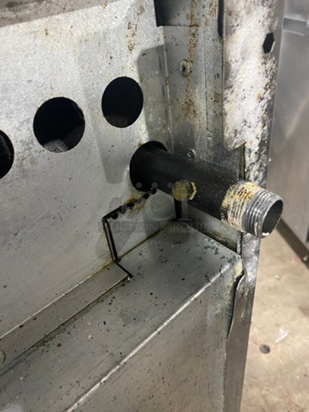 LATE MODEL! 2021 Rocket Cooking Commercial 6 Burner Natural Gas Powered Stove! With Oven Underneath! All Stainless Steel! Model RCPRO36GST Serial 2572612109280384! On Casters! - Image 12 of 12