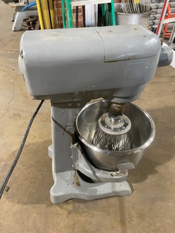 Thunderbird Commercial 20 Quart Planetary Mixer! With Bowl! With Whip Attachment! Model ARM02! 115V 1Phase! - Image 4 of 10