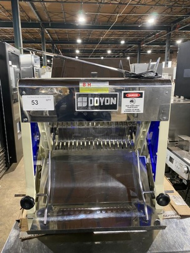 SWEET! Doyon Commercial Countertop Bread Loaf Slicer! Model: SM302 SN: DYN1201065 120V 60HZ 1 Phase - Image 1 of 11