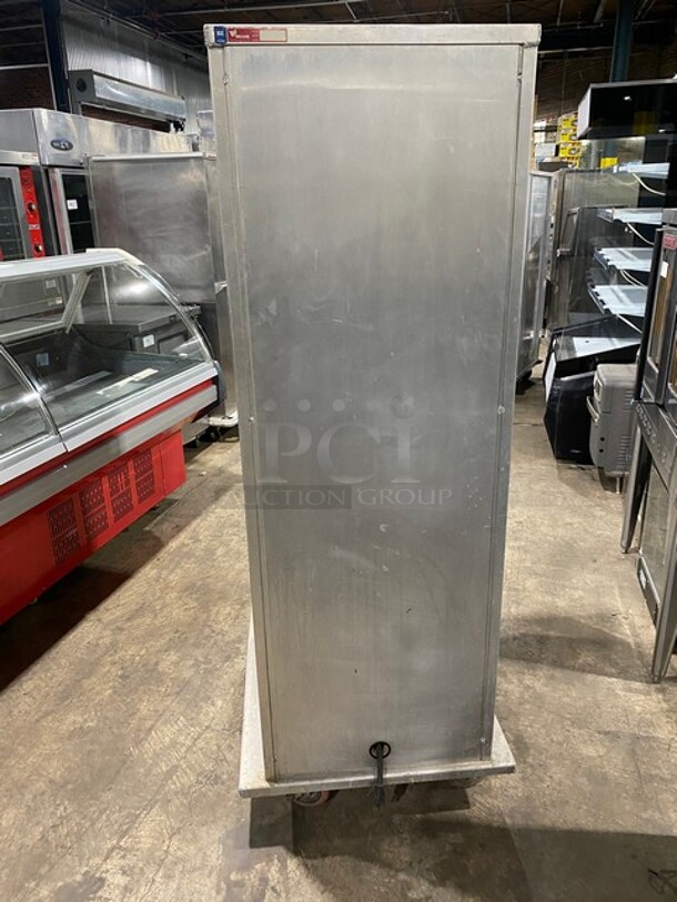 Wilder Metal Commercial Heated Holding Cabinet on Commercial Casters! - Image 4 of 8