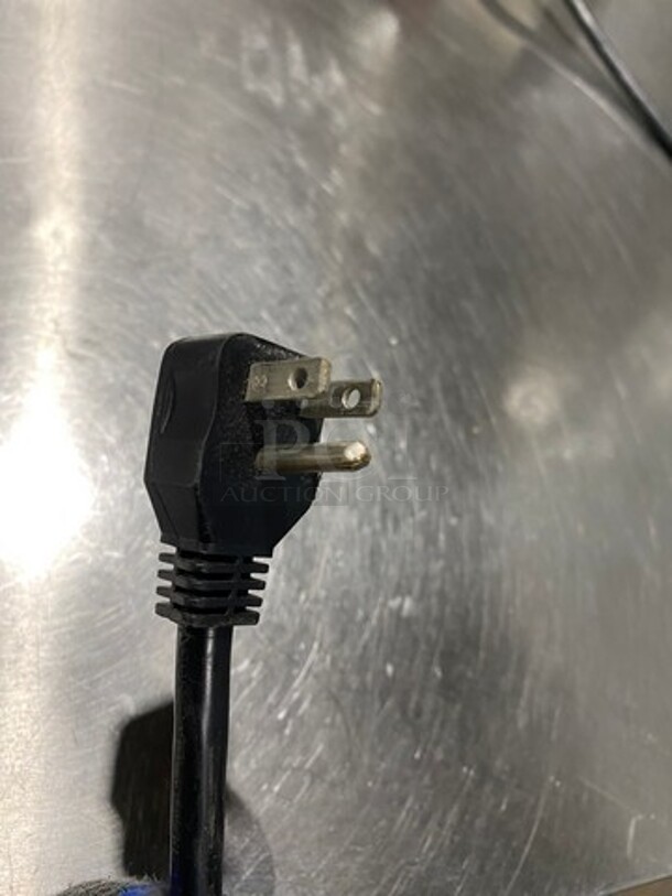 Everest Commercial 2 Door Lowboy/ Worktop Freezer! All Stainless Steel! Model: 69K053 SN: 4073334 115V 60HZ 1 Phase - Image 9 of 9