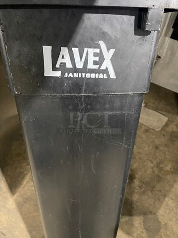 Poly Recycle/trash bin! 2x Your Bid - Image 3 of 7