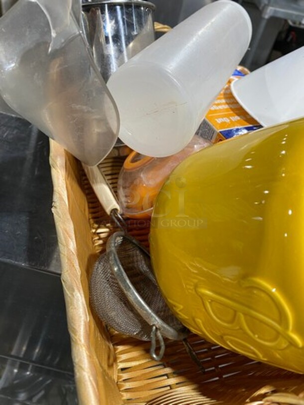 ALL ONE MONEY! MISCELLANEOUS! Includes Squeeze Bottles, Small Strainer, Ice Scoop And More! - Image 9 of 9