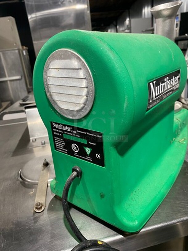 Nutrifaster Commercial Countertop Wheat Grass Juicer! Model: G160 SN: 160051602 120V - Image 3 of 7