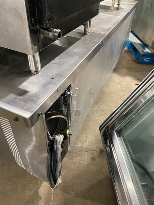 Silver King Commercial Refrigerated Chef Base! With 4 Drawer Storage Space! All Stainless Steel! On Casters! Model: SKRCB84H SN: SAJB65620A 115V 60HZ 1 Phase - Image 4 of 8