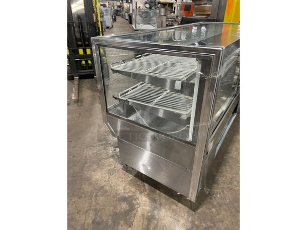Leader Commercial Dry Bakery Showcase! With Poly Coated Racks! Glass All Around Showcase Style! With Rear Access Doors! All Stainless Steel Body! Model CSK77D Serial PU11M0072B! 115V 1PH! - Image 2 of 4