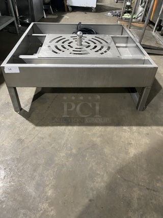 Drum Beaters All Stainless Steel Commercial Trash Can Washer! Model: TCW-100 SN:3809 1PH! On Legs! Eletric Powered!