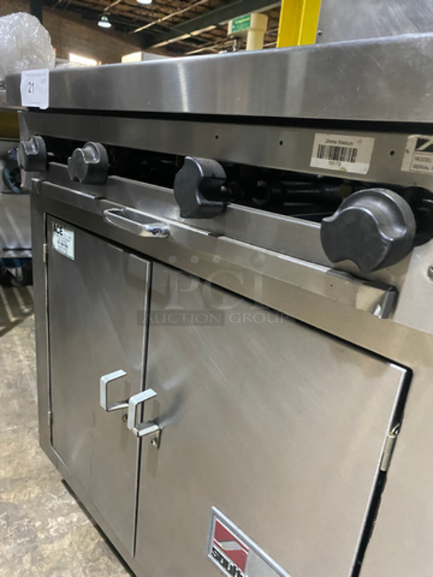 FAB! Southbend Natural Gas Powered WIDE BODY 4 Burner Stove! With Underneath Storage Space! With Raised Back Splash! All Stainless Steel! On Casters! Model: 1364D140 SN: 01H17122 - Image 9 of 10
