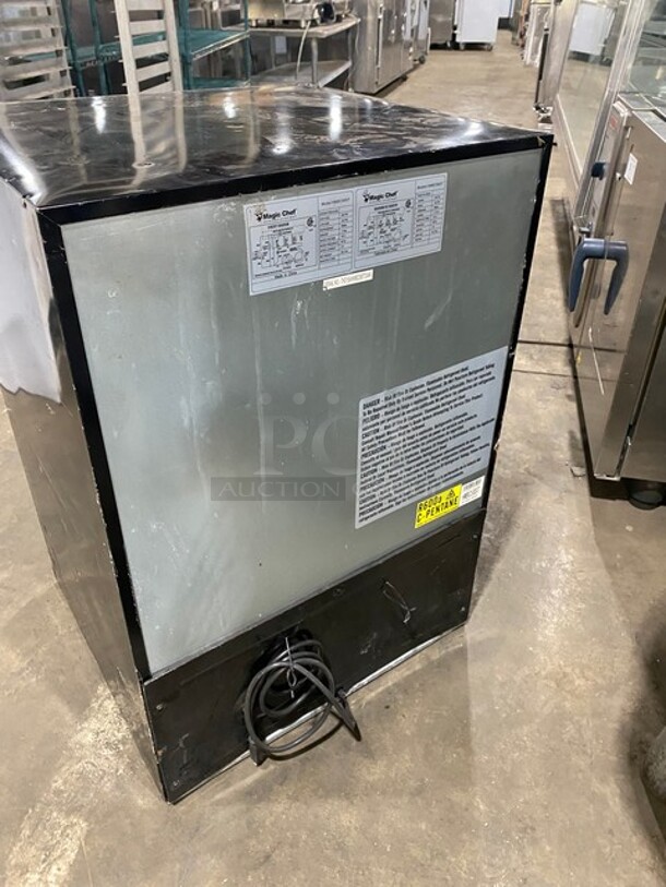 Magic Chef Commercial Refrigerated Countertop Single Door Mini Display Case Merchandiser! With View Through Door! All Stainless Steel! Model: HMBC58ST SN: THD1804HMBC58ST00454 - Image 4 of 8