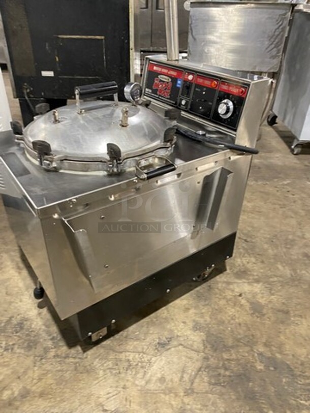 Smokaroma Commercial Electric Powered BBQ Cooker/ Smoker! All Stainless Steel! On Casters! Model: AC 208/240V - Image 2 of 9