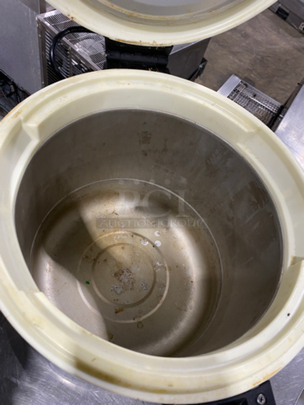 Amko Commercial Countertop Rice Warmer/ Holder! Stainless Steel Body! FOR COOKED RICE ONLY, NOT A COOKER! Model: SEJ22000 SN: 1402150136 120V 60HZ 1 Phase - Image 4 of 6