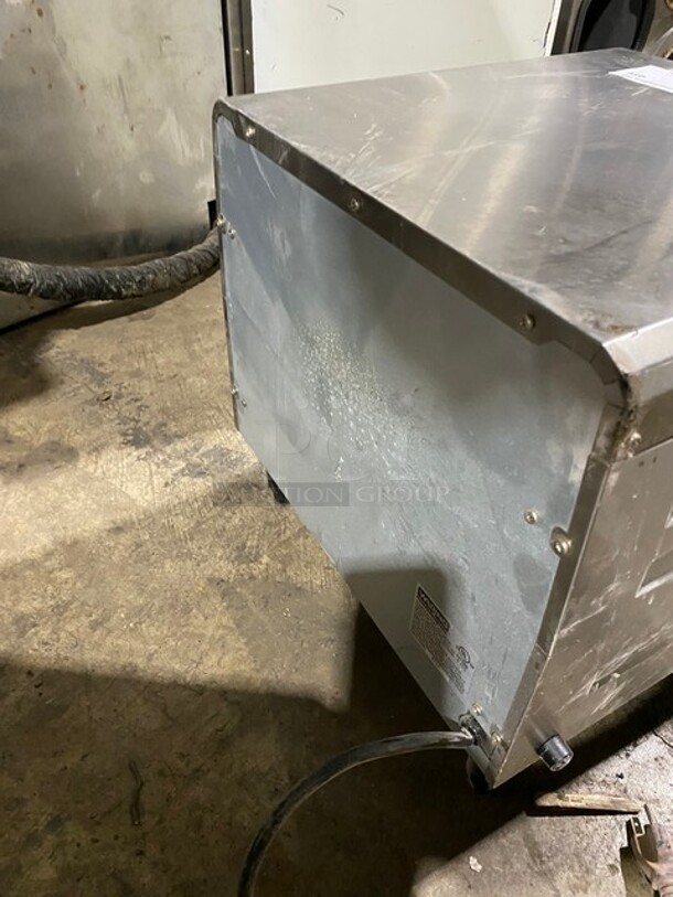 Waring Commercial Countertop Conveyor Toaster Oven! All Stainless Steel! On Legs! Model: CTS1000B 208V 60HZ 1 Phase - Image 4 of 7