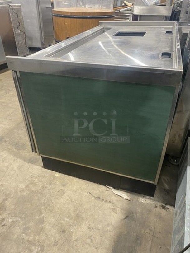 Duke All Stainless Steel Heavy Duty Beverage Center Work Station! On Legs! - Image 2 of 8