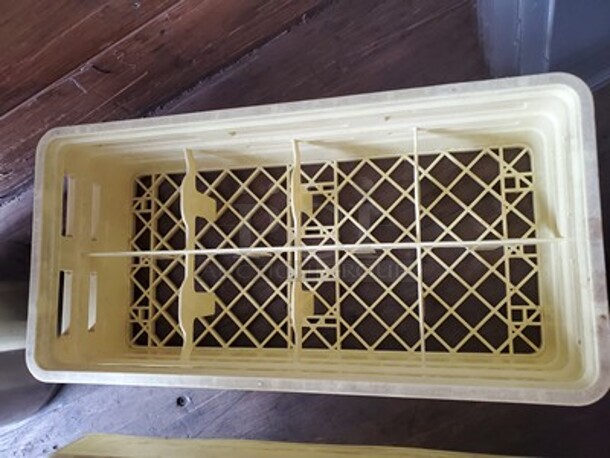 Yellow|Compartment Glass Rack