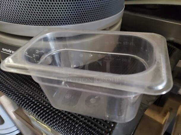 Plastic Small Food pan  - Image 2 of 6